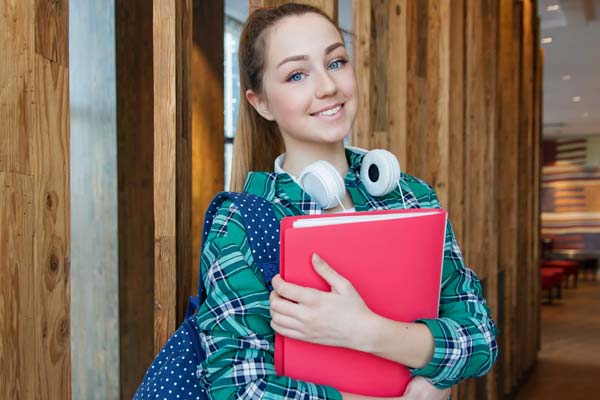 Can IGCSE Students Apply for University