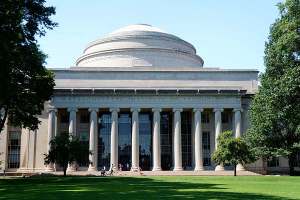 does mit accept igcse